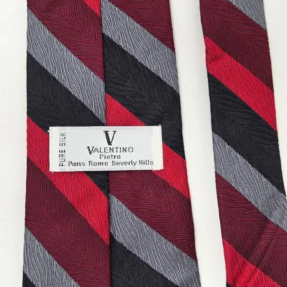 VALENTINO PIETRO USA MADE SILK TIE RED BLACK GRAY TEXTURED STRIPE 3.75